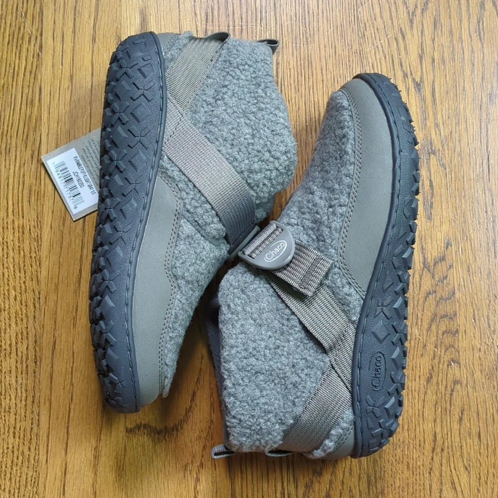 NIB Chaco Ramble Fluff Bootie Light Grey Color Kids Size 5